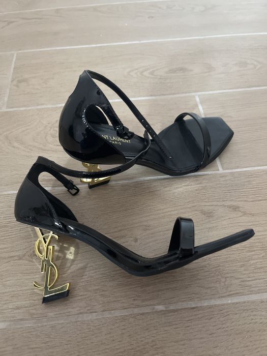 tocuri YSL originale marimea 38