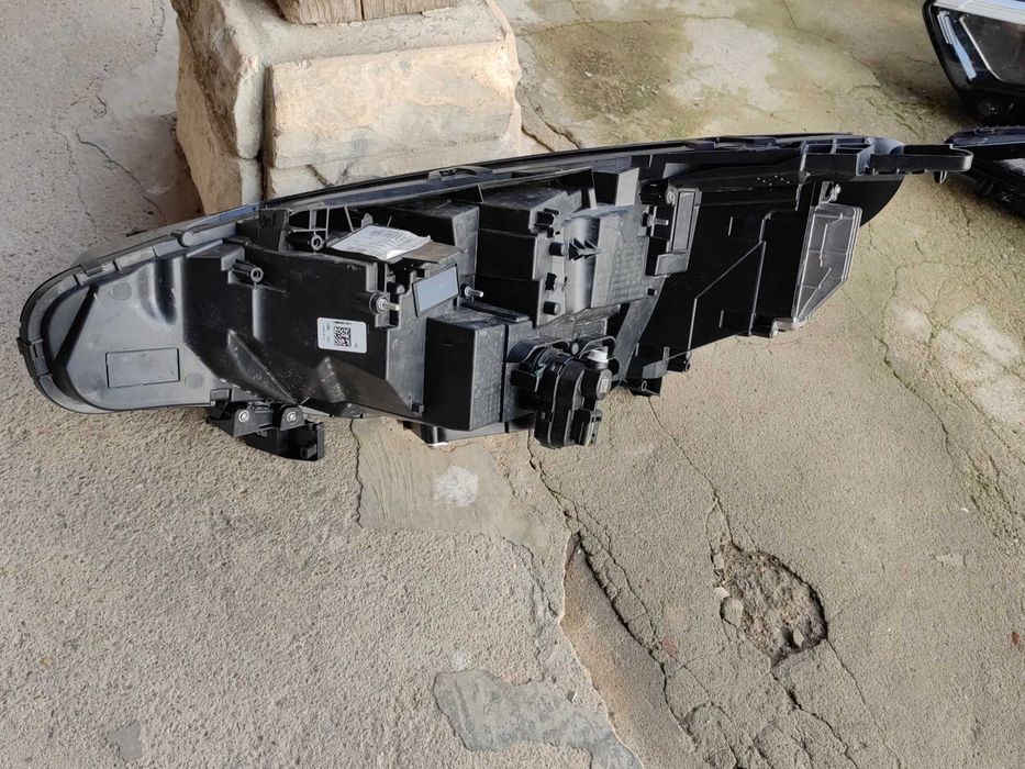 Фарове Renault Clio 5 23г. ляв десен / Фар Рено Клио 23г. Оригинални