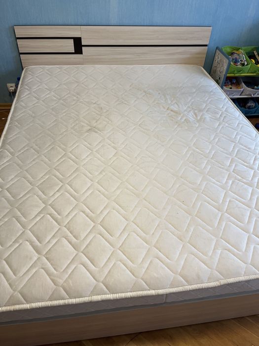 Еднолицев матрак 160/200 Спешно!!