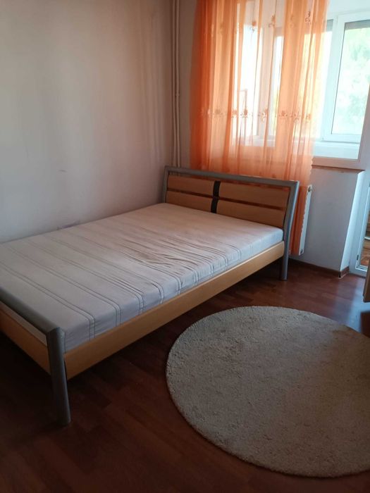 Vand apt. 2 camere, et. II, Cantemir