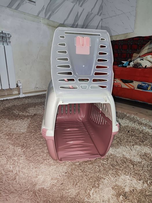 Переноска для кошек или собак