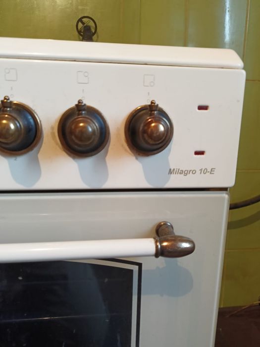 Продам газовую плиту