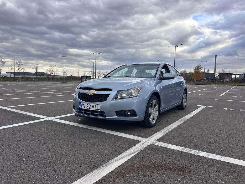 Vând Chevrolet Cruze LT 2010