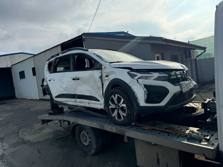 dezmembrez dacia jogger 1.6 cod h4m-c6 69 kw benzina+electric an 2024