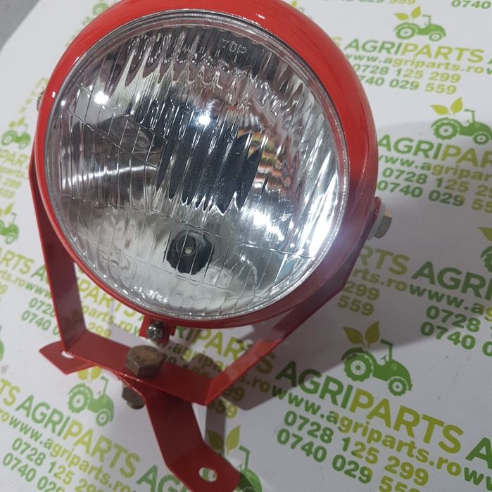 Proiector cu intrerupator pentru tractorare