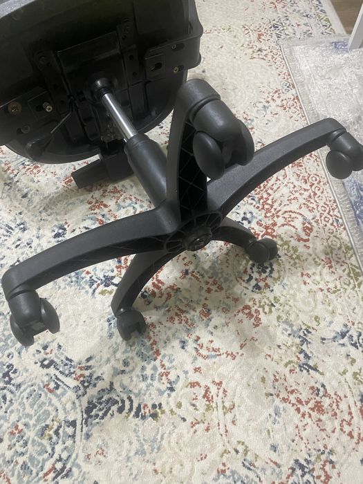 Компьютерное кресло .