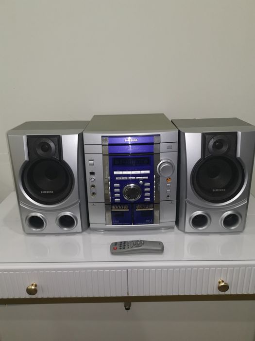 Музыкальный центр