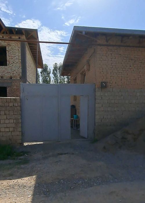 Назарбек Текстил 1 хона 2 соток 21000$