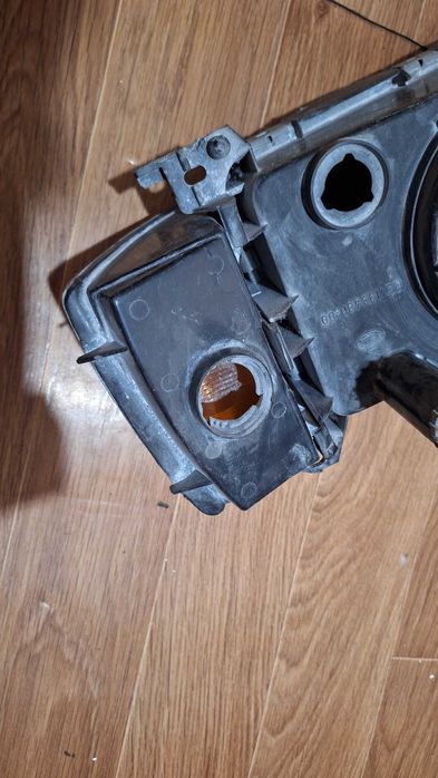 фара Passat B3 правая, Hella