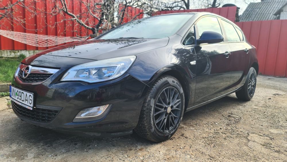Opel Astra J 2010