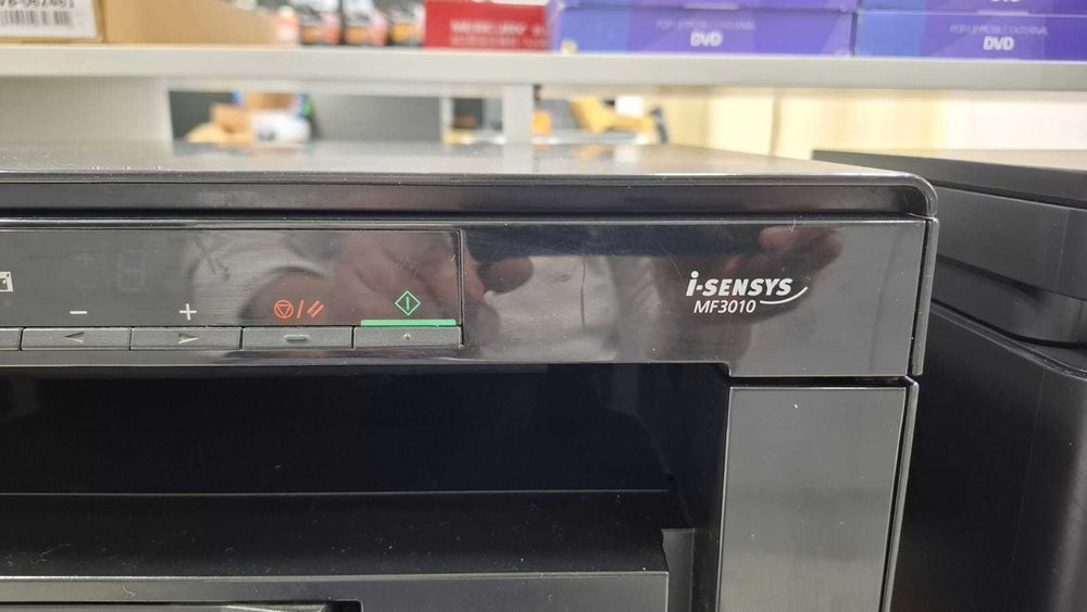 Принтер МФУ Canon 3010 в отличном состоянии