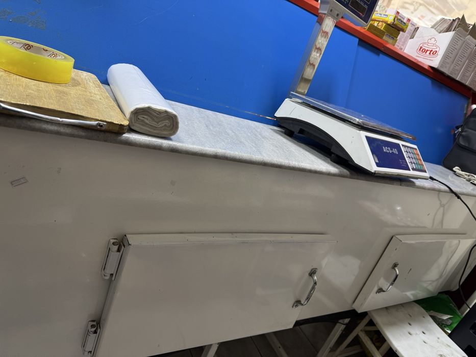 Vitrina haladilnik Samsung holati yahshi