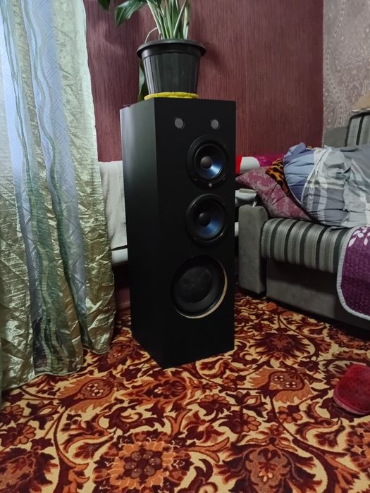 Продам музыкальный центр и колонки большие