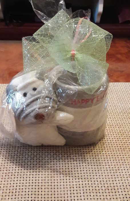 Для школьников стакан с игрушкой