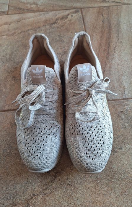 Skechers Adidas dama