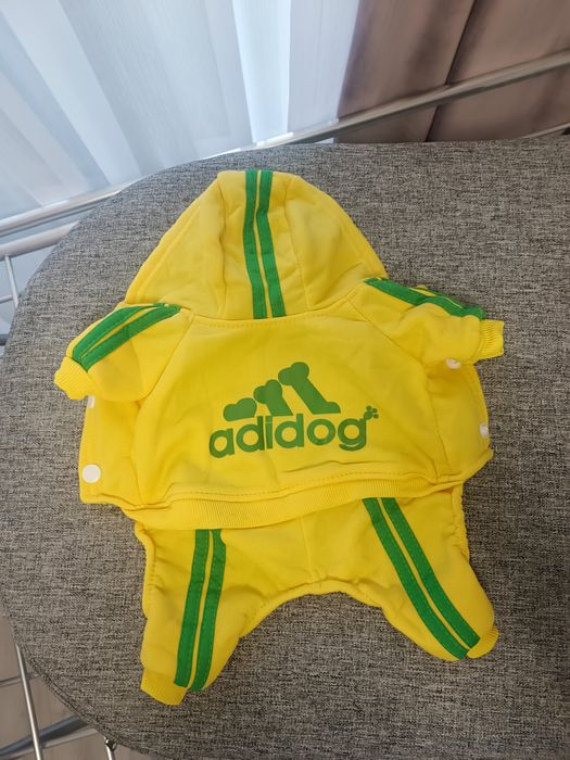 Salopeta pentru câini sau pisici