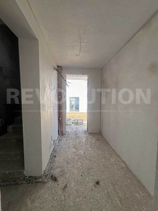 Двуетажна къща в с. Гурмазово