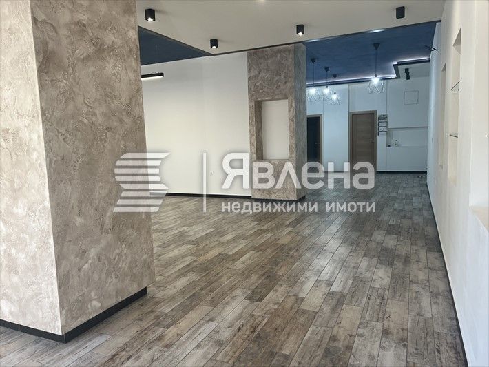 Продава се Офис в София, Младост 4 - 167 кв.м за 2312 €/кв.м - Снимка #1