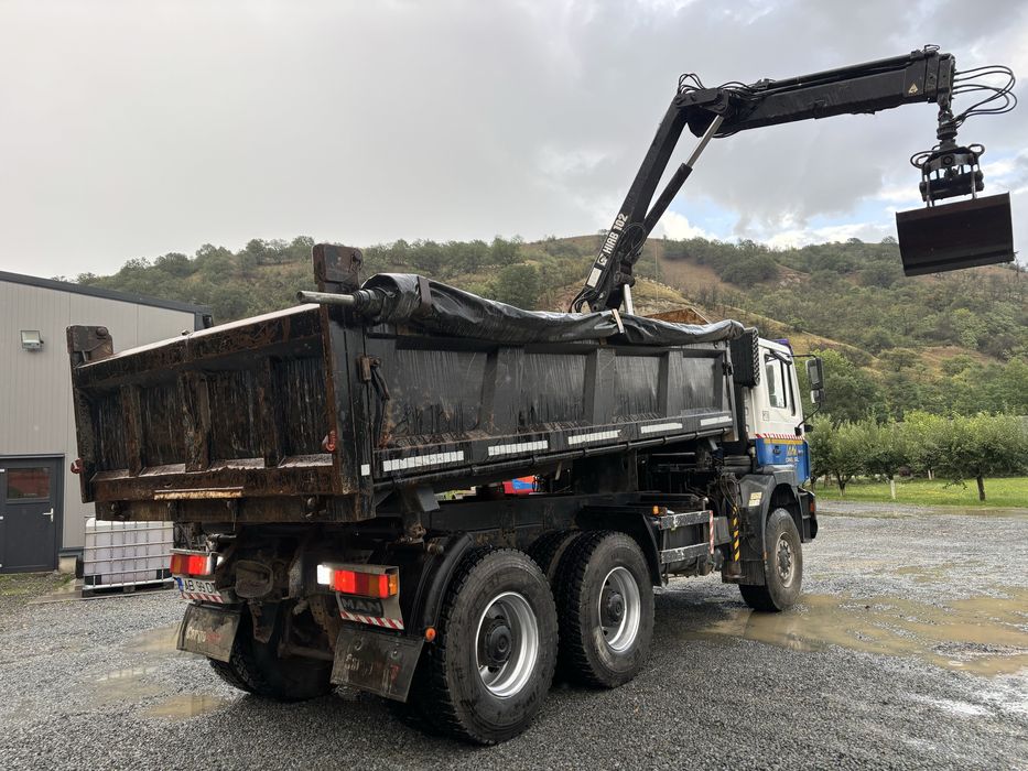 Man 6x6 bascula cu macara