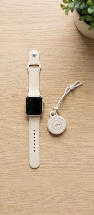 оригинальные Apple Watch SE 2-го поколения (40mm, GPS).
Часы в о