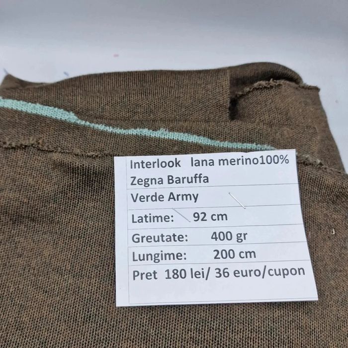 Materiale lana merino100 %