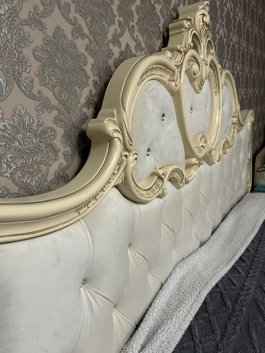 Продаю двухспальную кровать