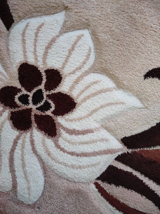 Красив релефен килим 140/200