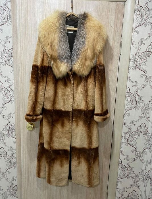 Продаю шубу Бобёр