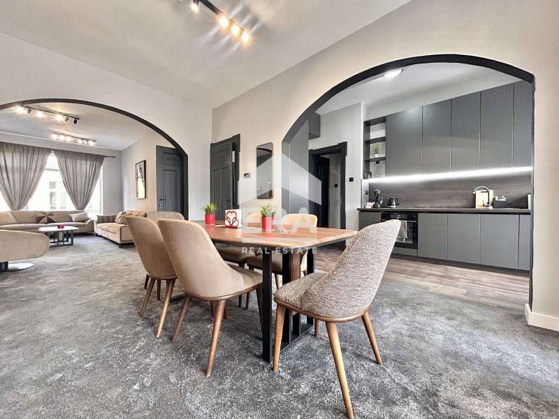 Продава се Тристаен апартамент в София, Център - 110 кв.м за 3564 €/кв.м - Снимка #5