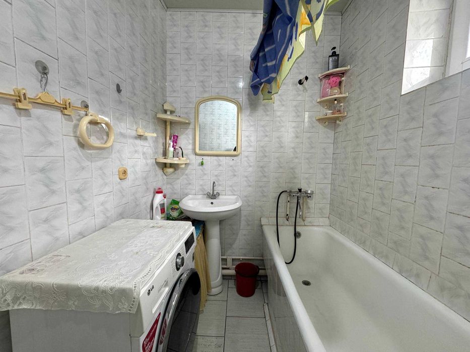 Продаю 3 комн квартиру на Воднике 77 серия 2 этаж кирпич (Jane)