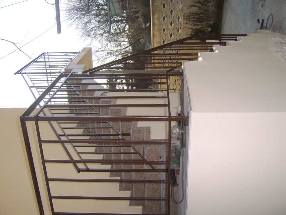 Метални конструкции - врати, решетки, парапети, огради и др.