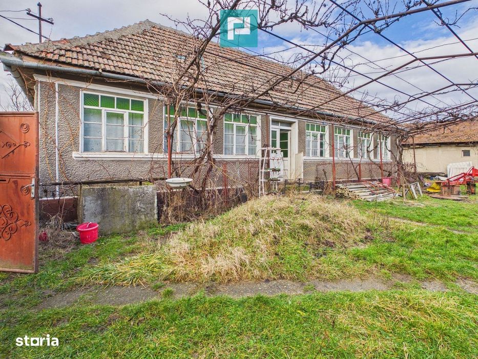 Casă cu teren generos, 4.000 mp, Chijic – Bihor