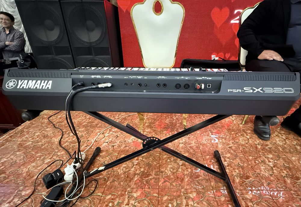 Yamaha psr sx 920