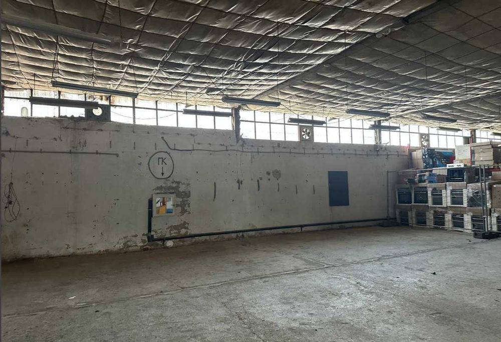 Дава се под наем Склад в Варна, Център - 400 кв.м за 1600 € - Снимка #4