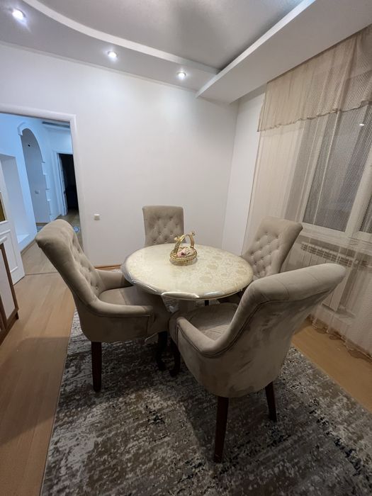 Стол со стульями натуральное дерево