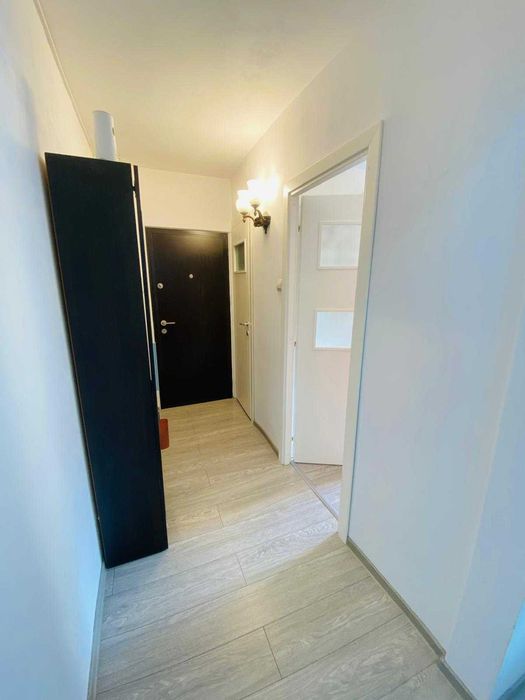 Vand/schimb apartament 2 camere, decomandat, Colonia Bod