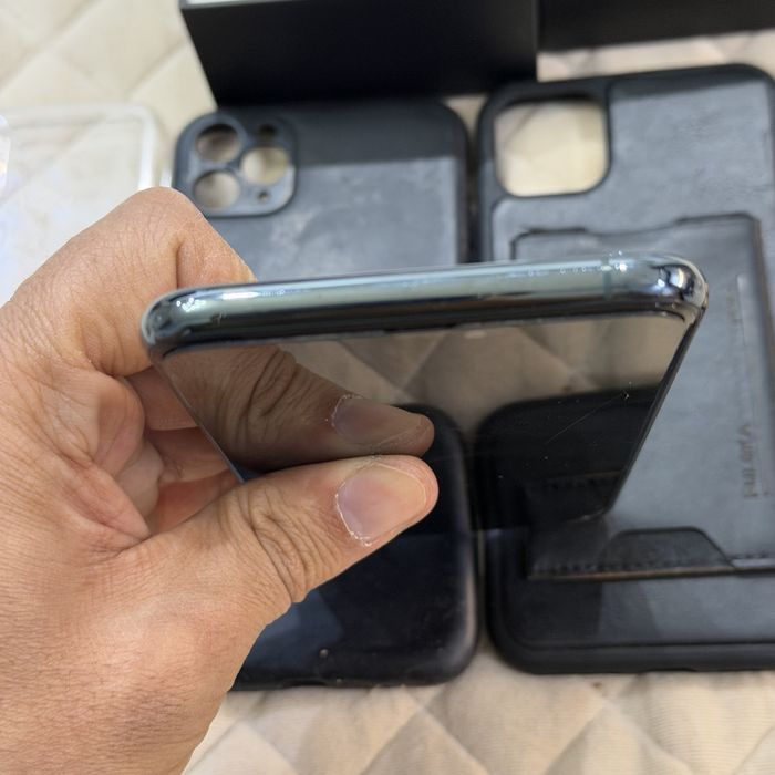 Продам айфон 11 pro max 256