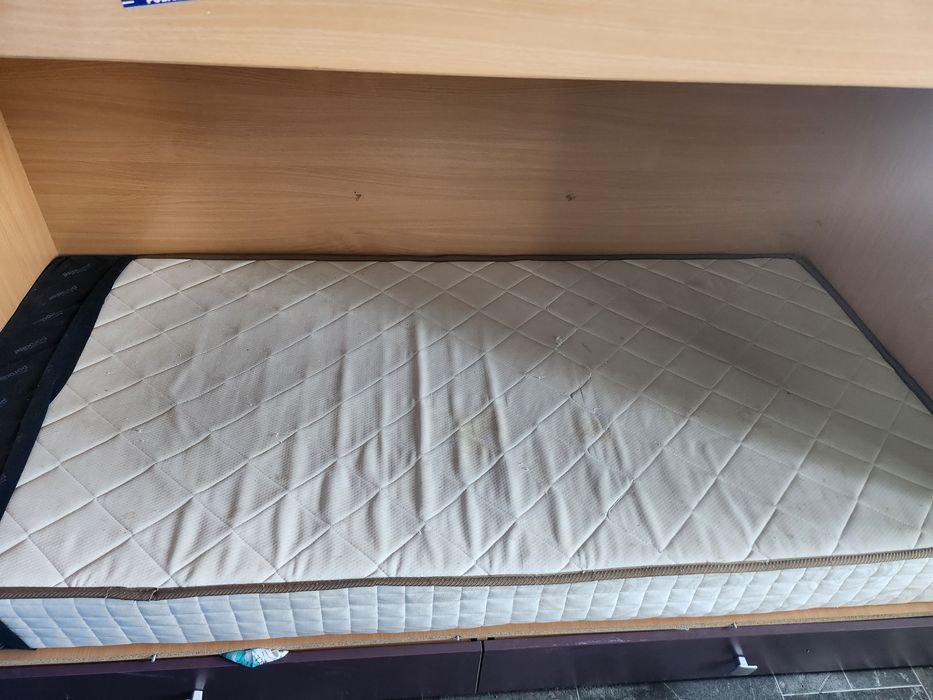 Двуетажни легла с гардероб и бюро