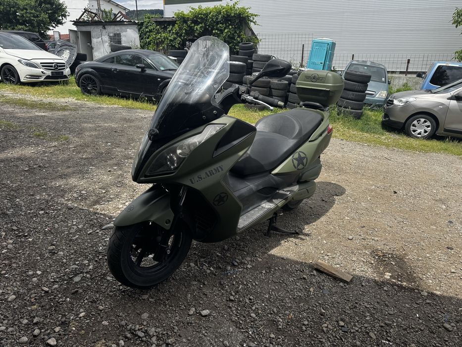 Maxiscuter Kymco Downtown 125 injectie 2011