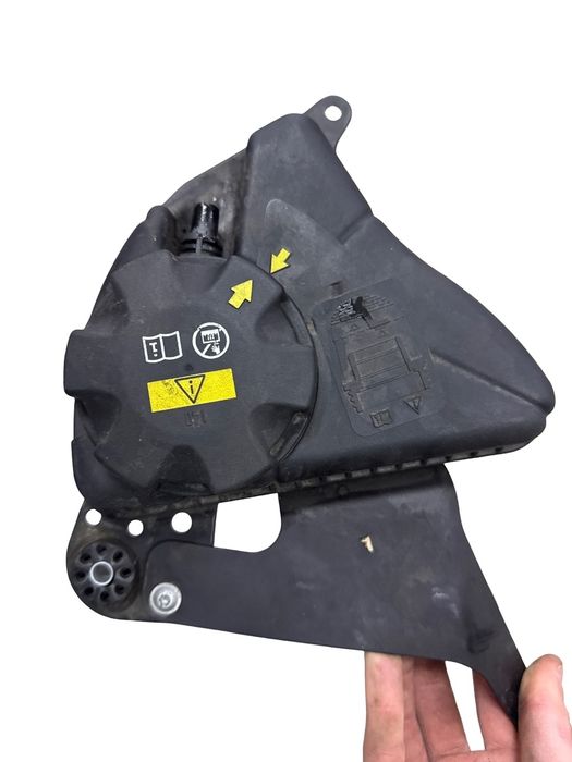 Vas Rezervor De Expansiune Lichid De Racire Bmw 5 Vi Touring F11 2009