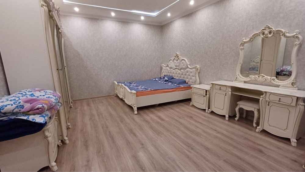 Спальный гарнитур сатылады
