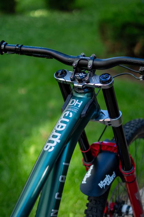 Downhill Колело Commencal Supreme DH