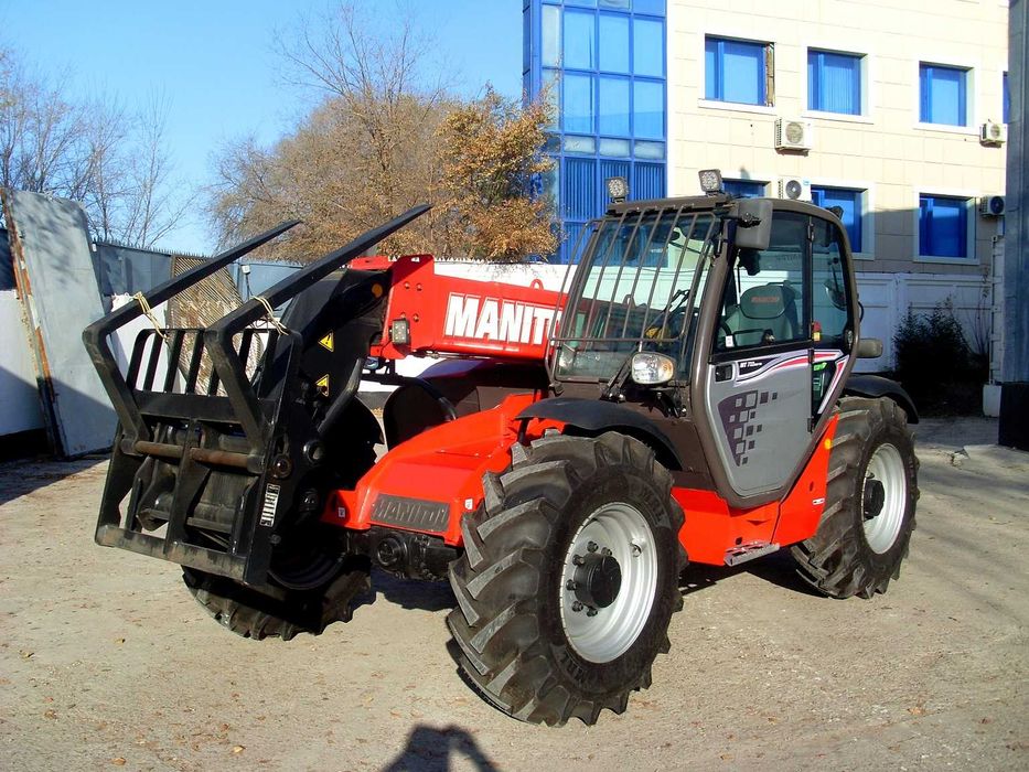Погрузчик телескопический Manitou MT 732
