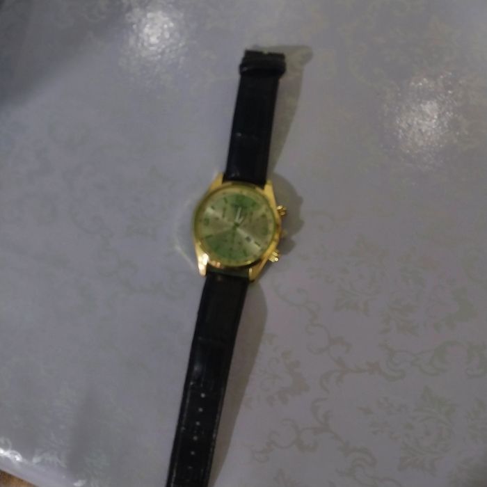 Часы редкие часы.