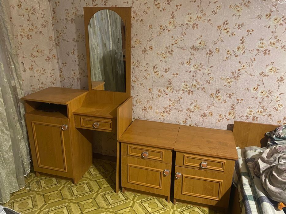 Спальный гарнитур