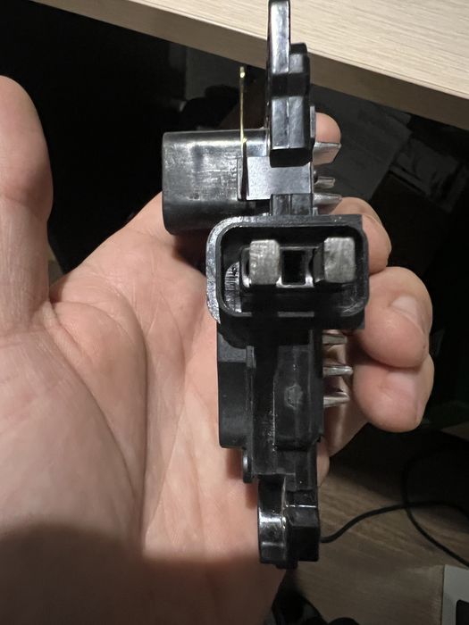 Каризма регулятор генератора новый