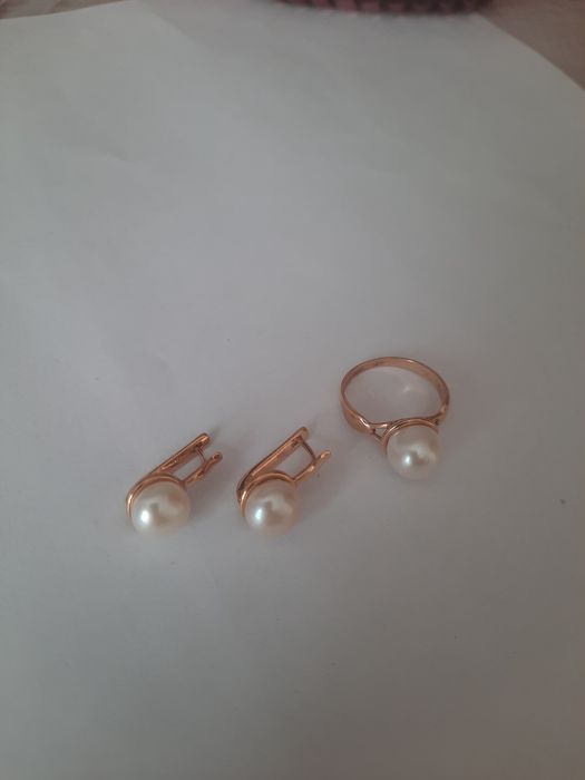 Продам комплект серьги и кольца