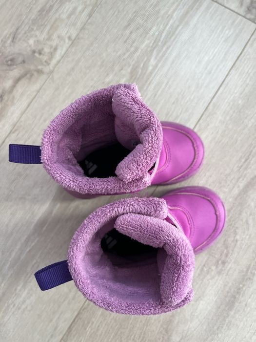 Ботушки адидас за момиче 23 номер