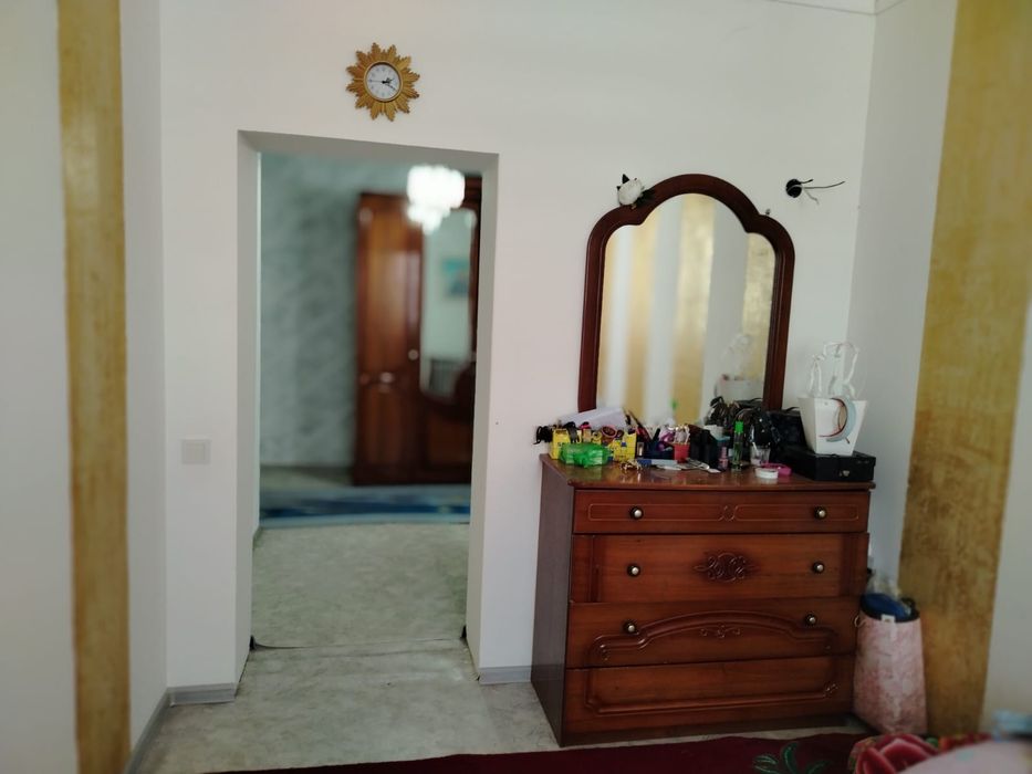 Продам шкаф,кровать,комод с зеркалом