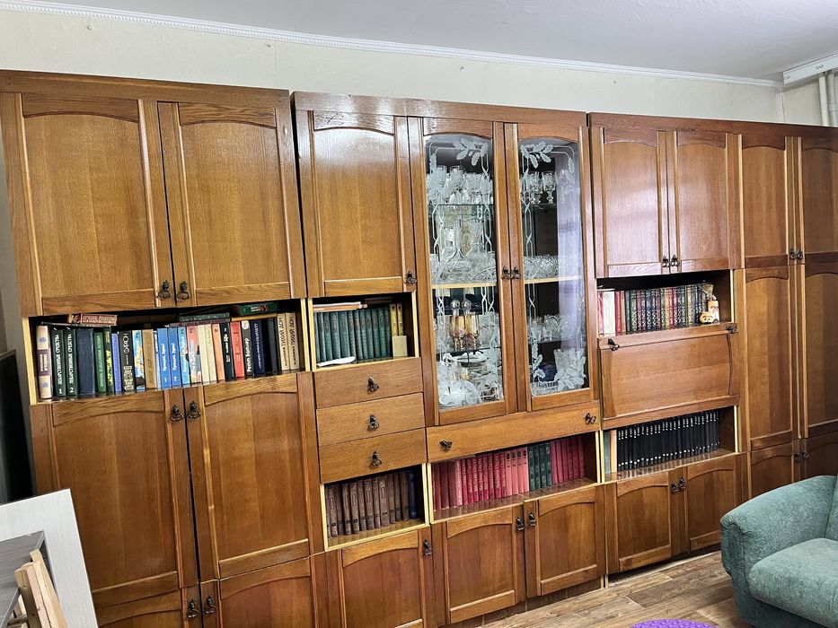 Отдам даром! Стенка белорусская.